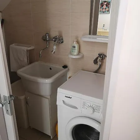 Lalu Apartment *